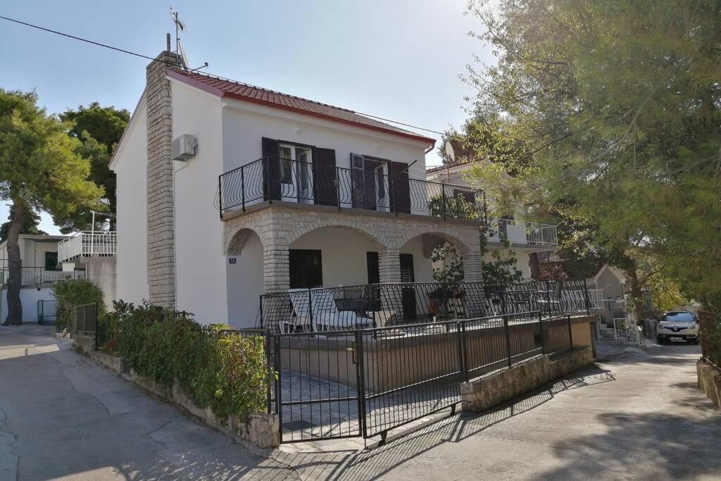 Whole villa in Primošten Esterno foto